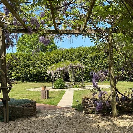 Апартаменти Granby Estate The Old Pool House Bradford-On-Avon Екстер'єр фото