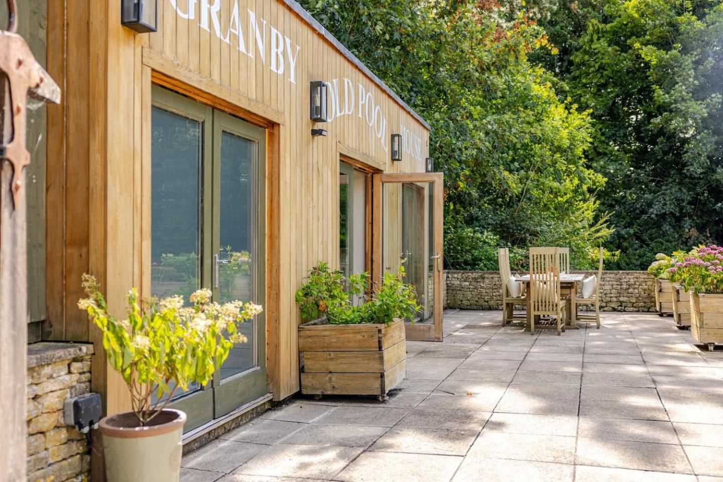 Апартаменти Granby Estate The Old Pool House Bradford-On-Avon Екстер'єр фото